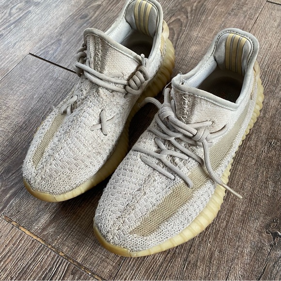 Adidas Yeezys Grey size 8